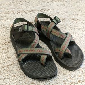 chacos